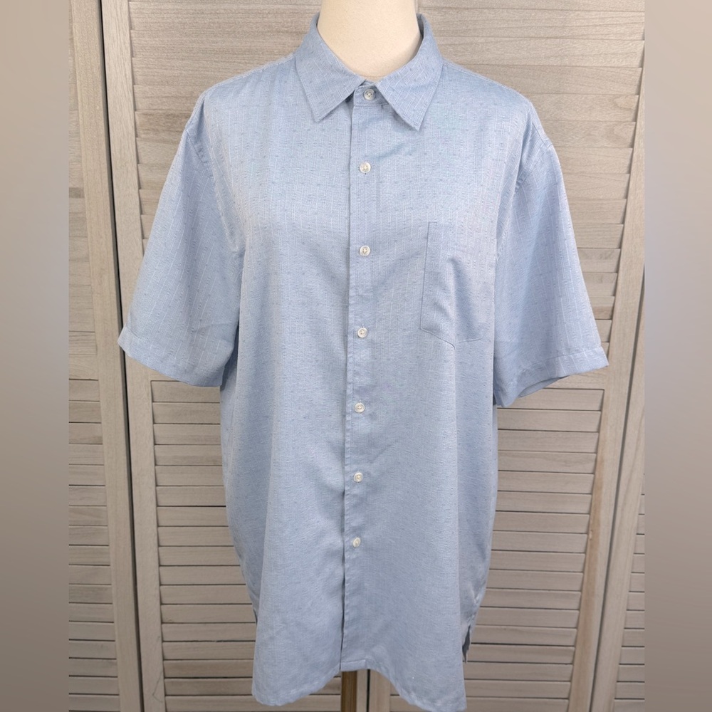 CROFT & BARROW Men's Easy Care Short Sleeve Button Front Shirt Blue-Large
